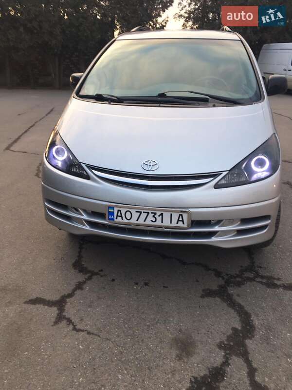 Toyota Previa (2001)