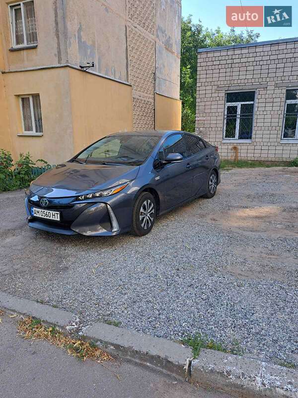 Toyota Prius prime (2020)