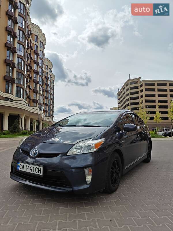 Toyota Prius (2014)