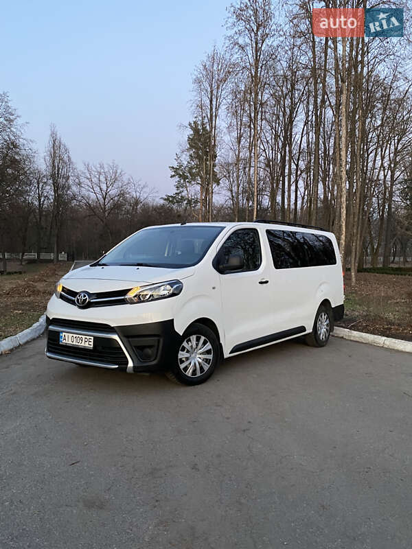 Toyota Proace (2017)