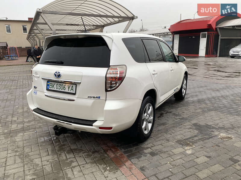 Toyota Rav4 ev (2013)
