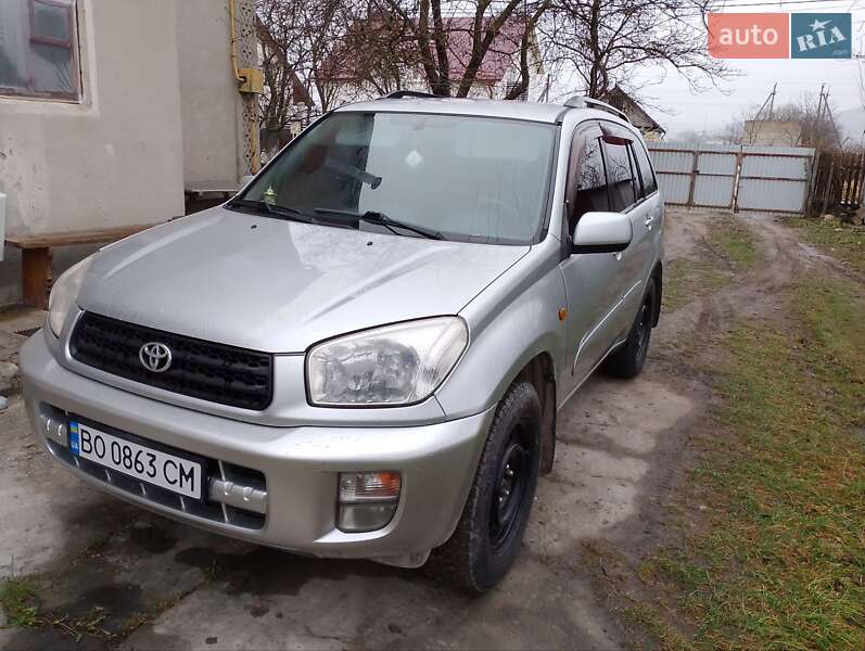 Toyota Rav4 (2001)