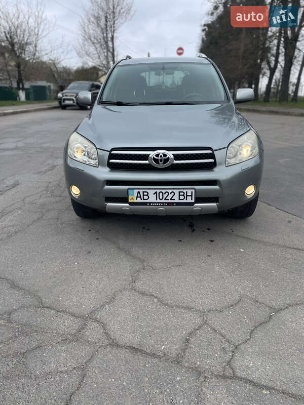 Toyota Rav4 (2008)