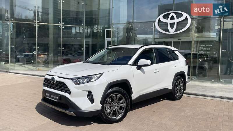 Toyota Rav4 (2023)