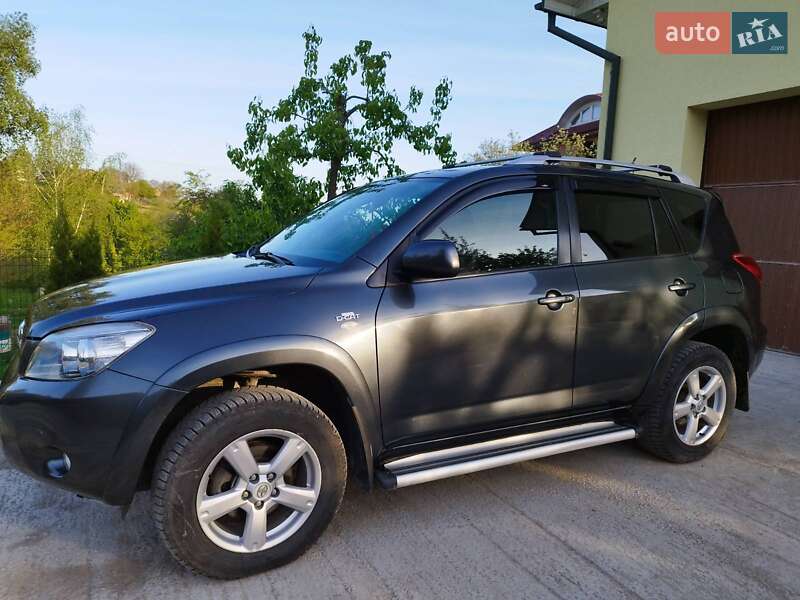 Toyota Rav4 (2007)