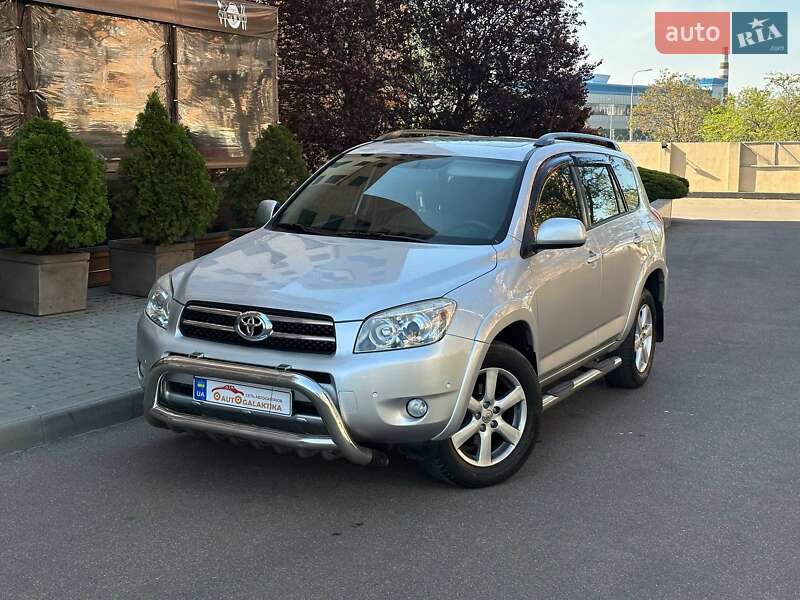 Toyota Rav4 (2006)