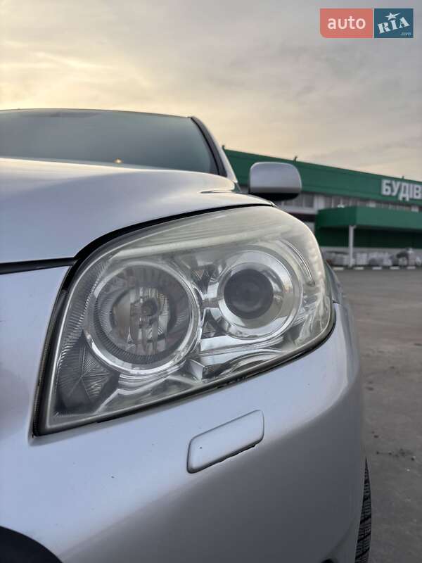Toyota Rav4 (2008)