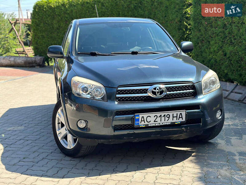 Toyota Rav4 (2007)
