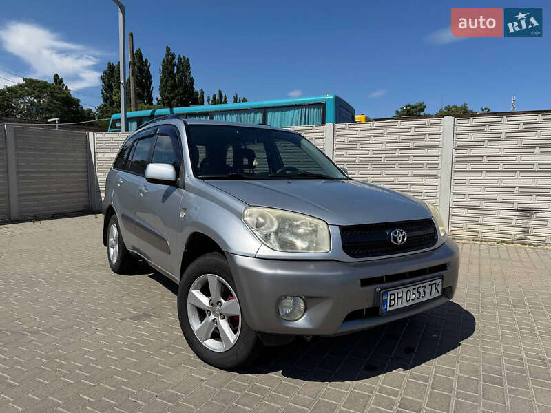 Toyota Rav4 (2004)