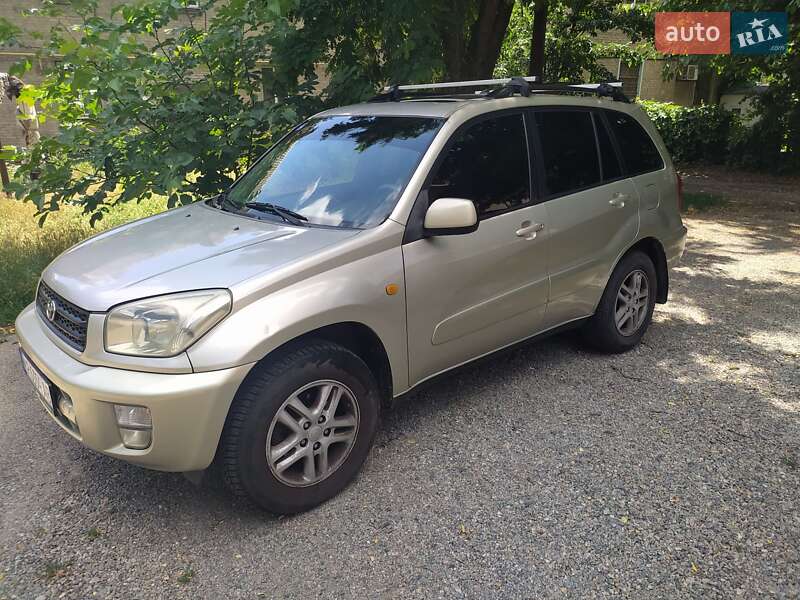 Toyota Rav4 (2001)
