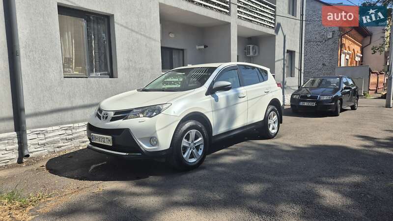 Toyota Rav4 (2014)
