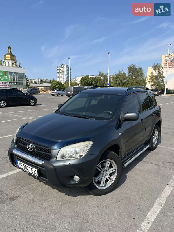 Toyota Rav4 (2007)