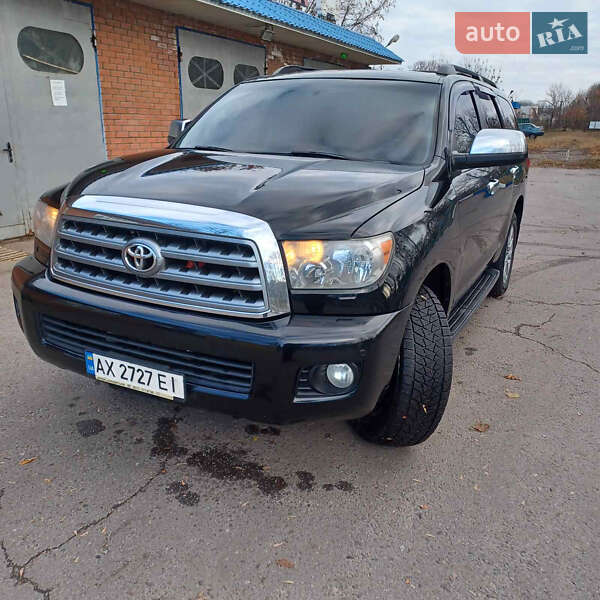 Toyota Sequoia (2008)
