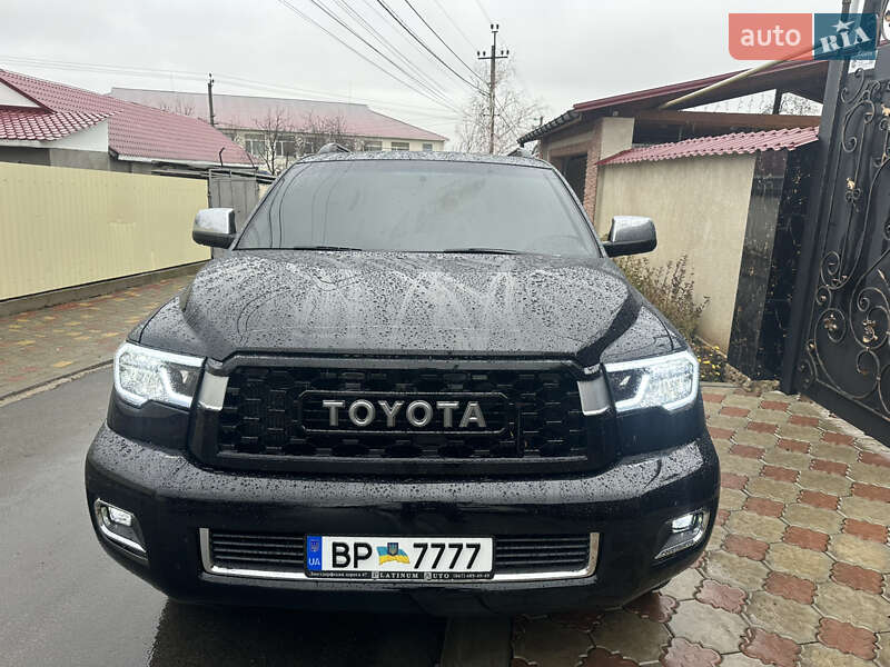 Toyota Sequoia (2008)