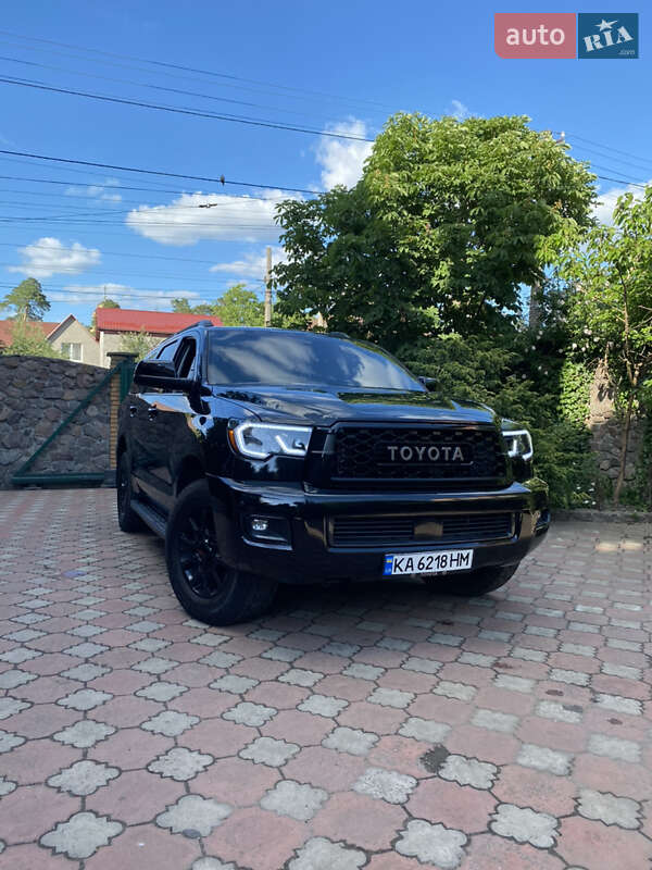 Toyota Sequoia (2017)