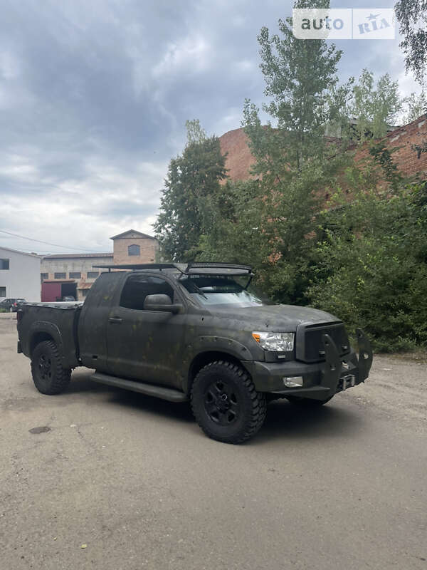 Toyota Tundra (2009)