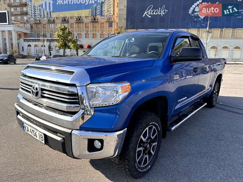 Toyota Tundra (2015)