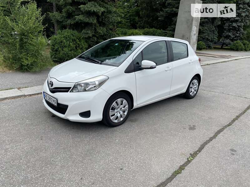 Toyota Yaris (2012)