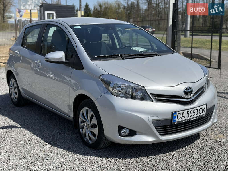 Toyota Yaris (2012)