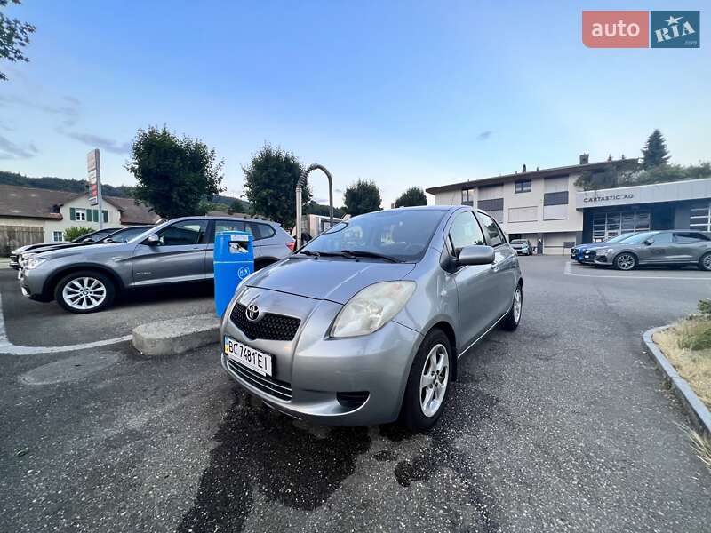 Toyota Yaris (2006)