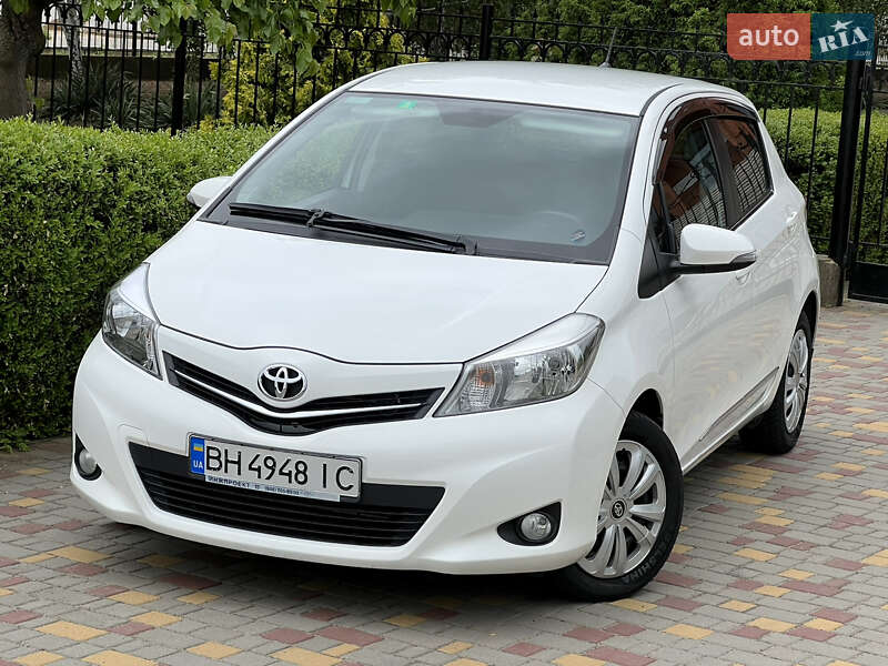Toyota Yaris (2012)