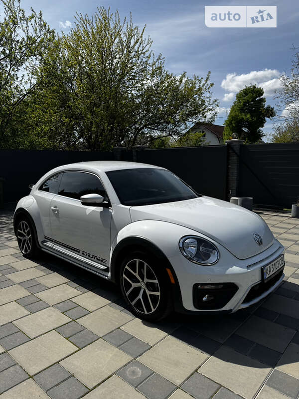 Volkswagen Beetle (2016)