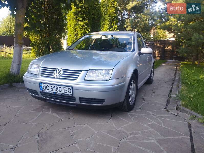 Volkswagen Bora (2003)