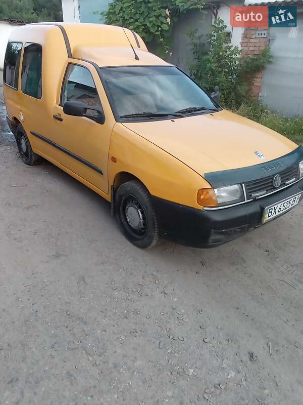 Volkswagen Caddy (2003)