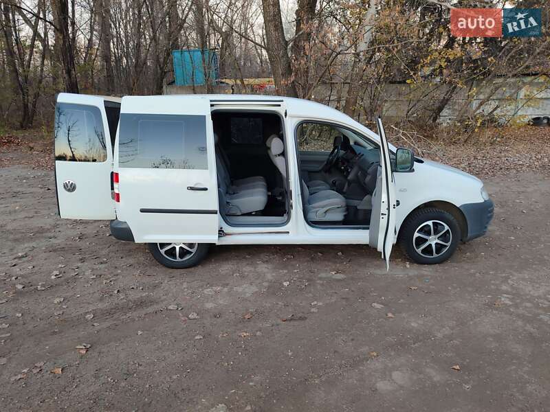 Volkswagen Caddy (2006)