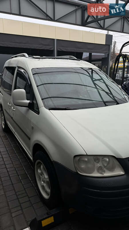 Volkswagen Caddy (2005)