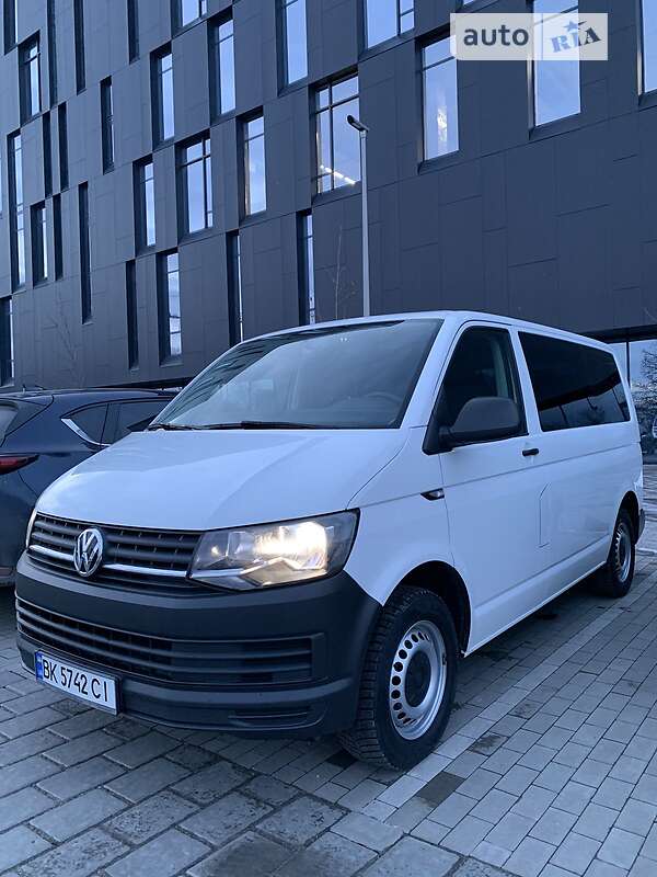 Volkswagen Caravelle (2015)