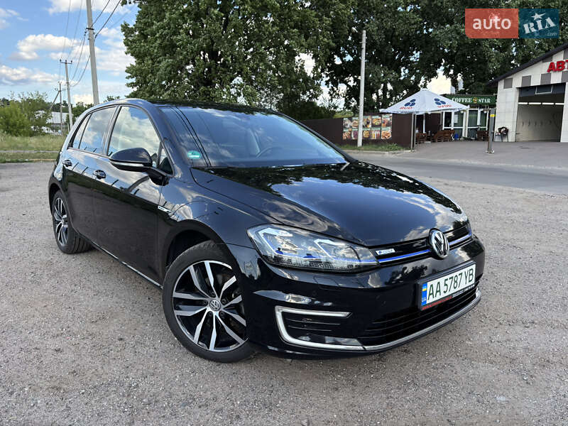 Volkswagen E-golf (2019)