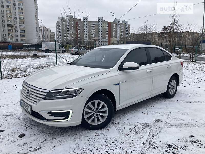 Volkswagen E-lavida (2021)