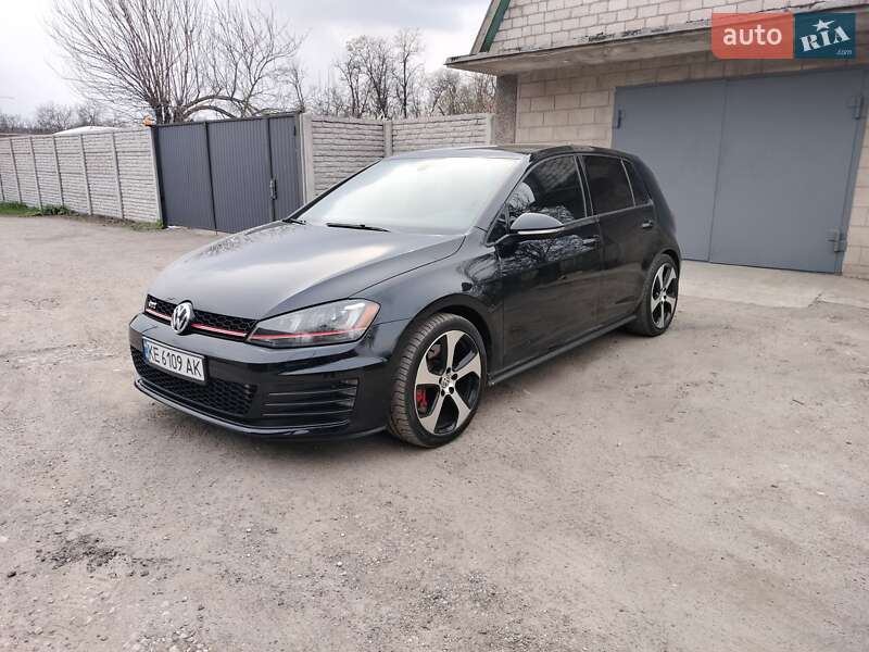 Volkswagen Golf gti (2015)