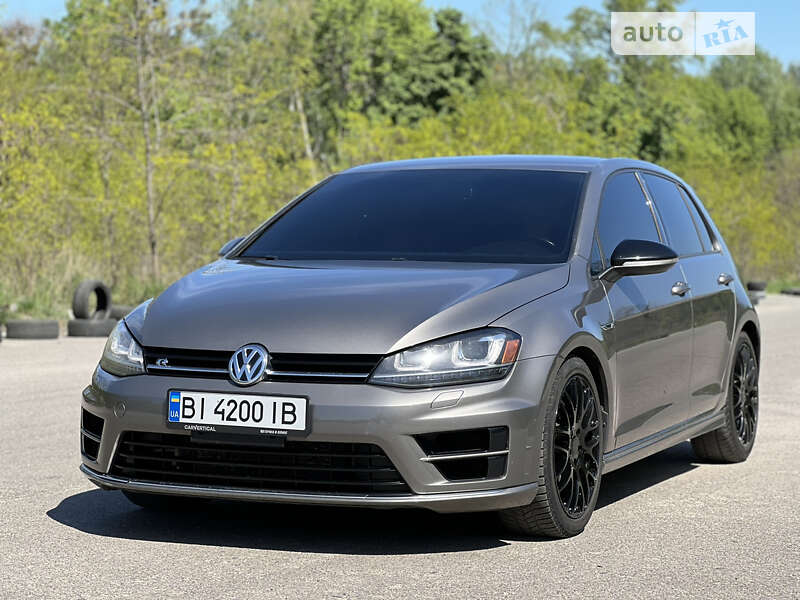 Volkswagen Golf r (2015)