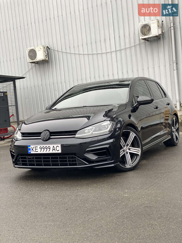 Volkswagen Golf r (2015)