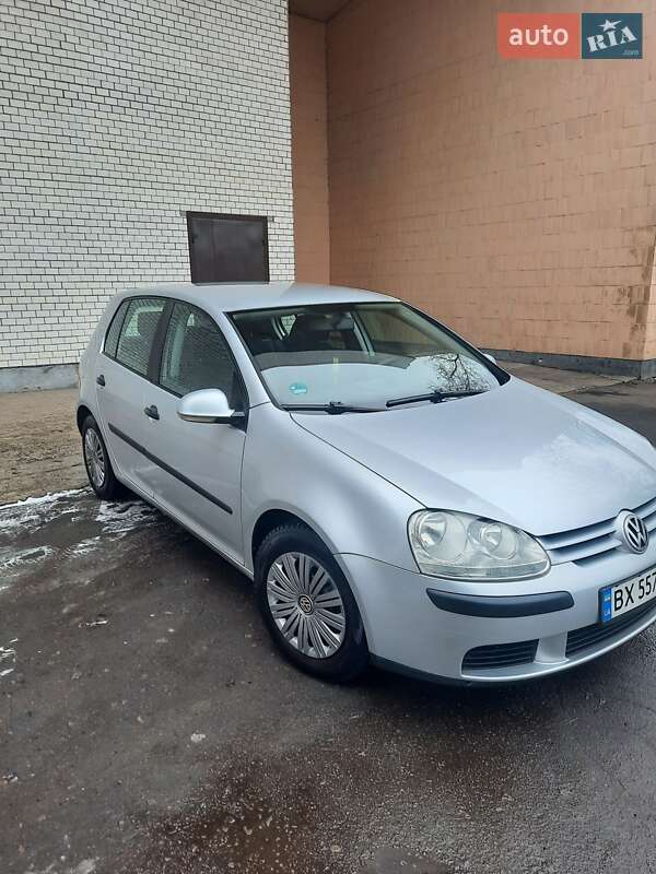 Volkswagen Golf (2004)
