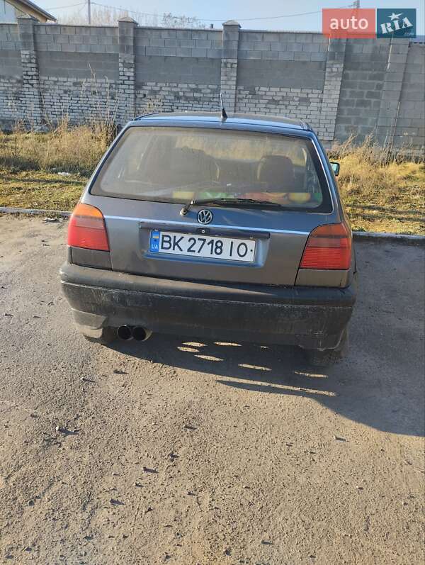 Volkswagen Golf (1993)