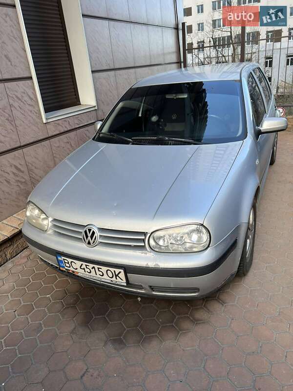 Volkswagen Golf (2001)