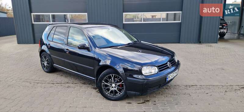 Volkswagen Golf (2001)
