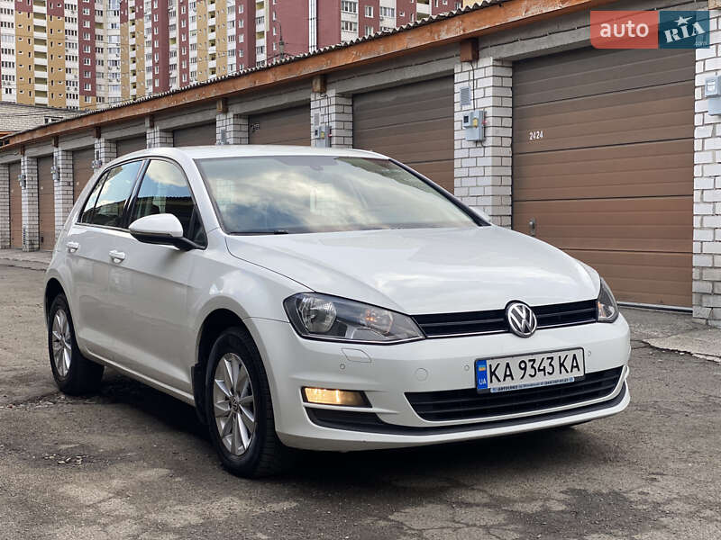 Volkswagen Golf (2013)