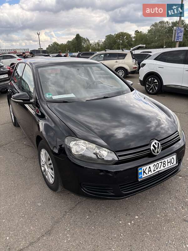 Volkswagen Golf (2010)