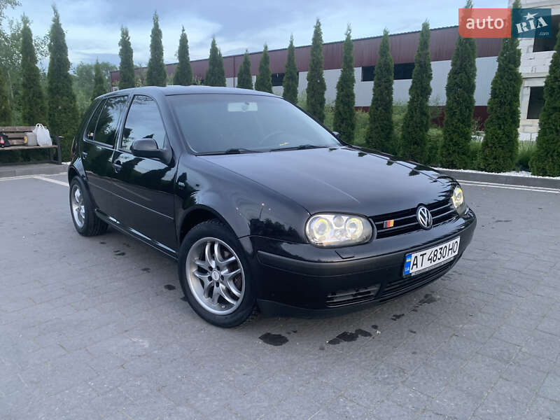 Volkswagen Golf (2002)