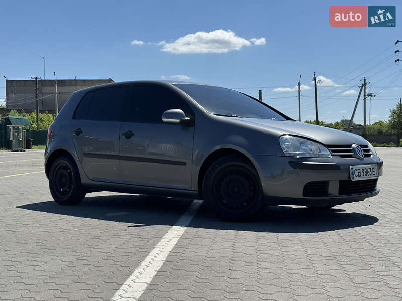 Volkswagen Golf (2004)