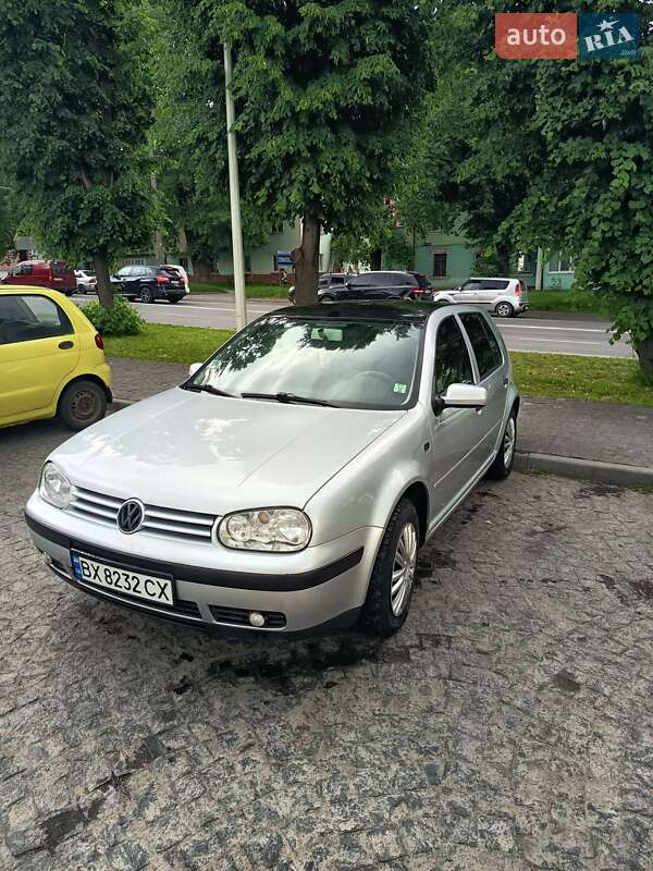 Volkswagen Golf (2001)