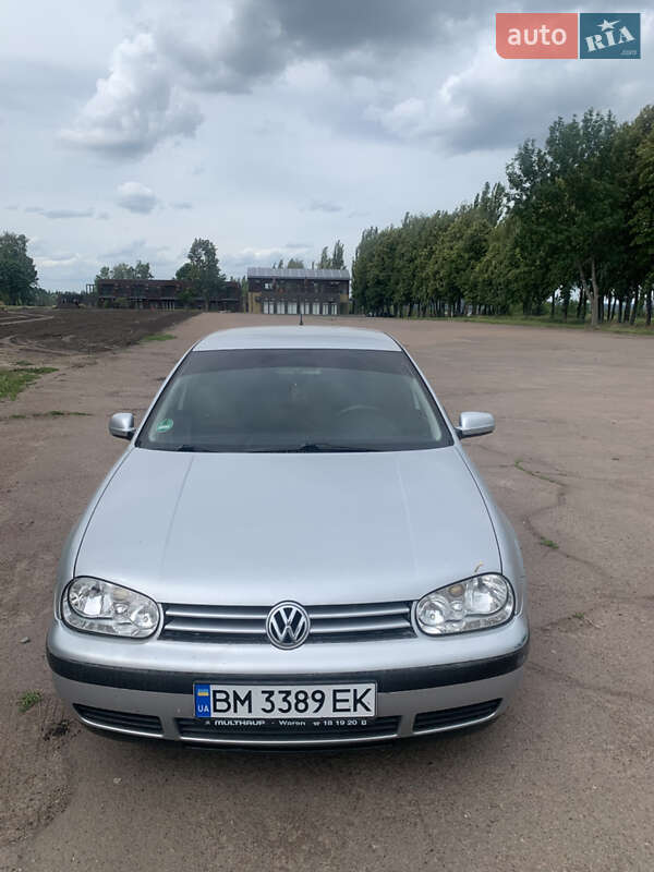 Volkswagen Golf (2002)