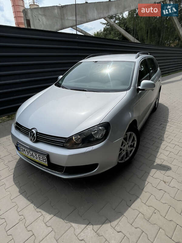 Volkswagen Golf (2010)