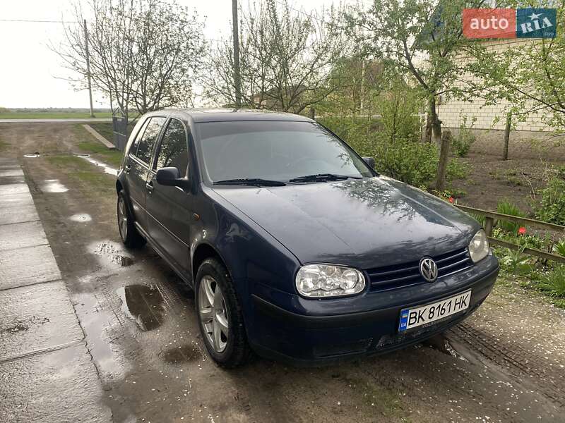 Volkswagen Golf (1999)