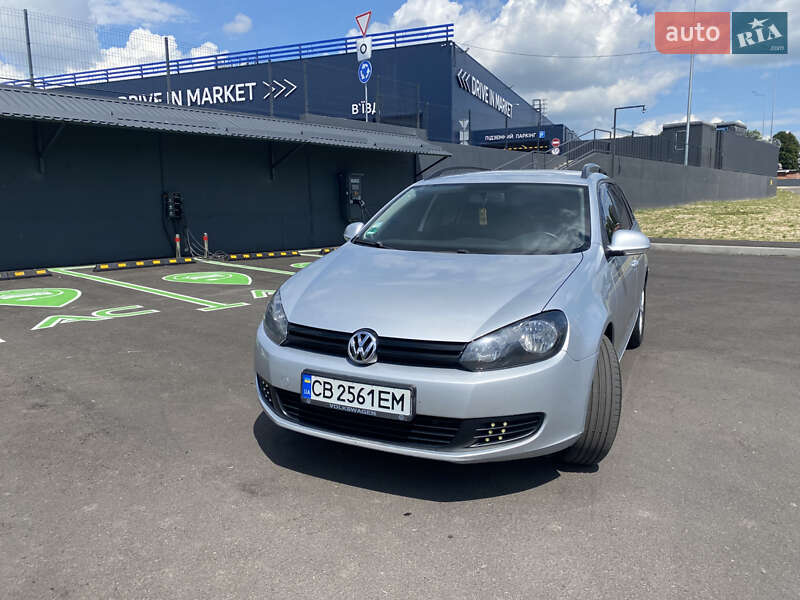 Volkswagen Golf (2010)