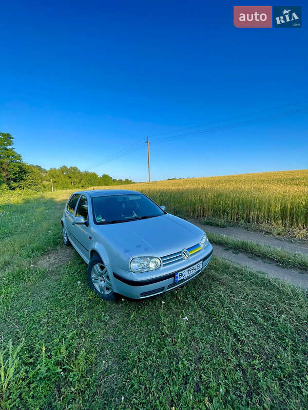 Volkswagen Golf (1998)